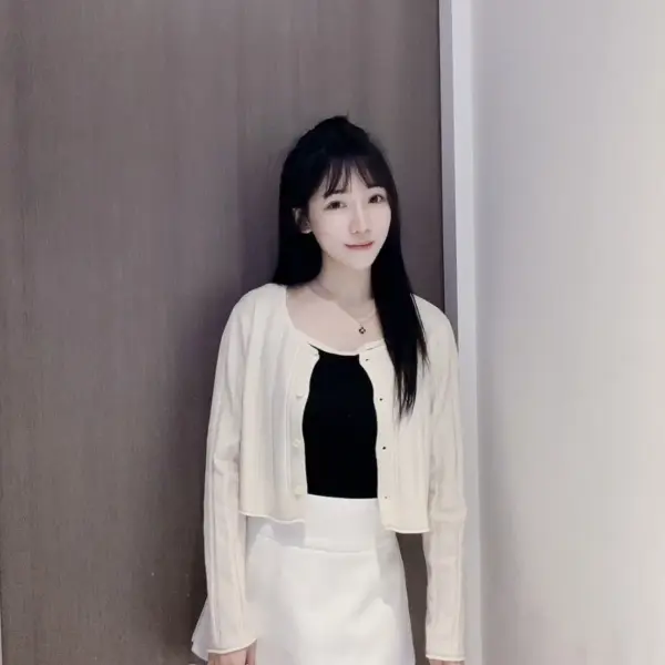 軟糯糯麻花針織小外套